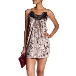 Essue Champagne Velvet Lace Slip Spaghetti Strap Mini Dress Size Small